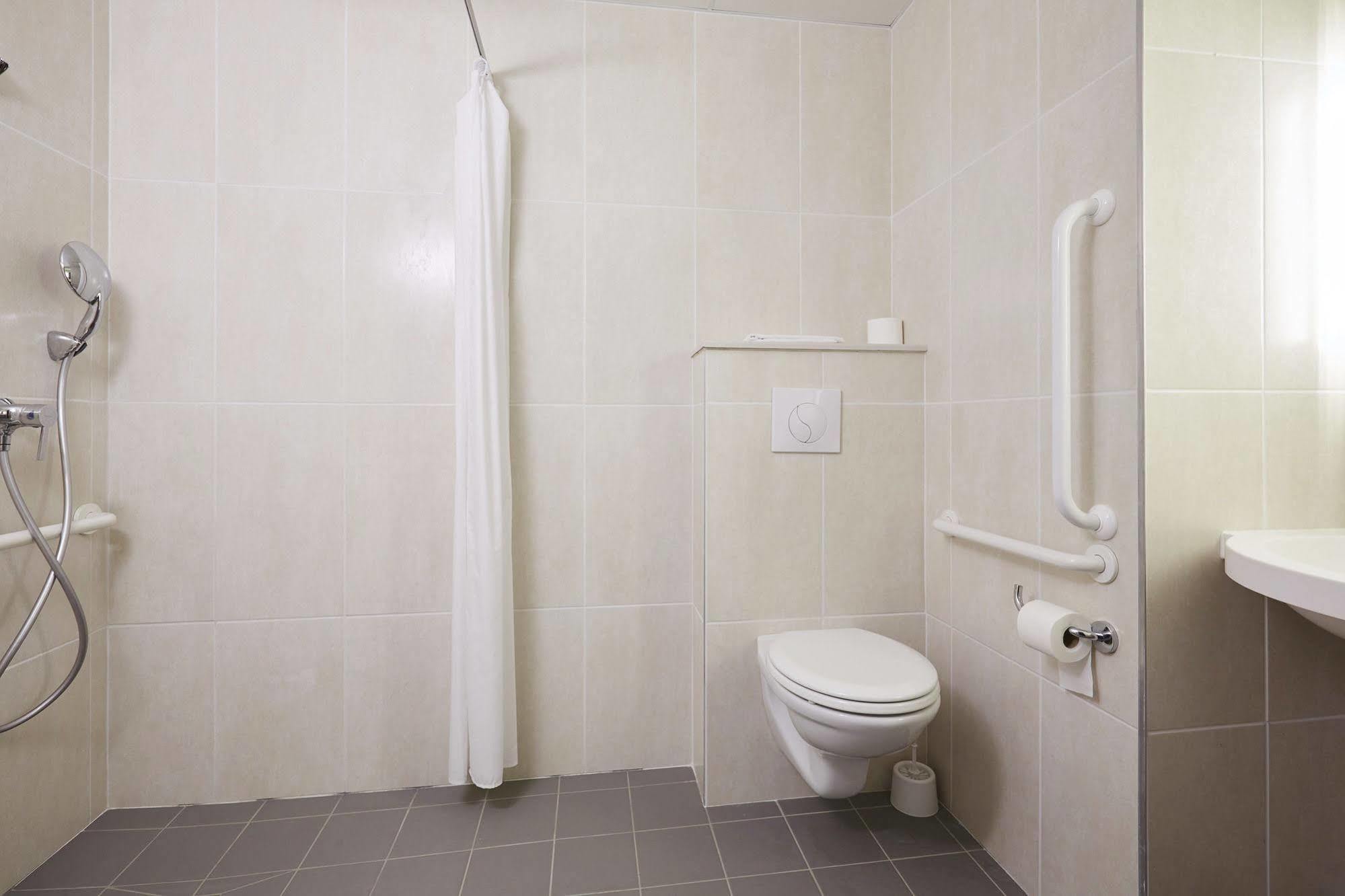 Hotel Marne-la-vallee 2*